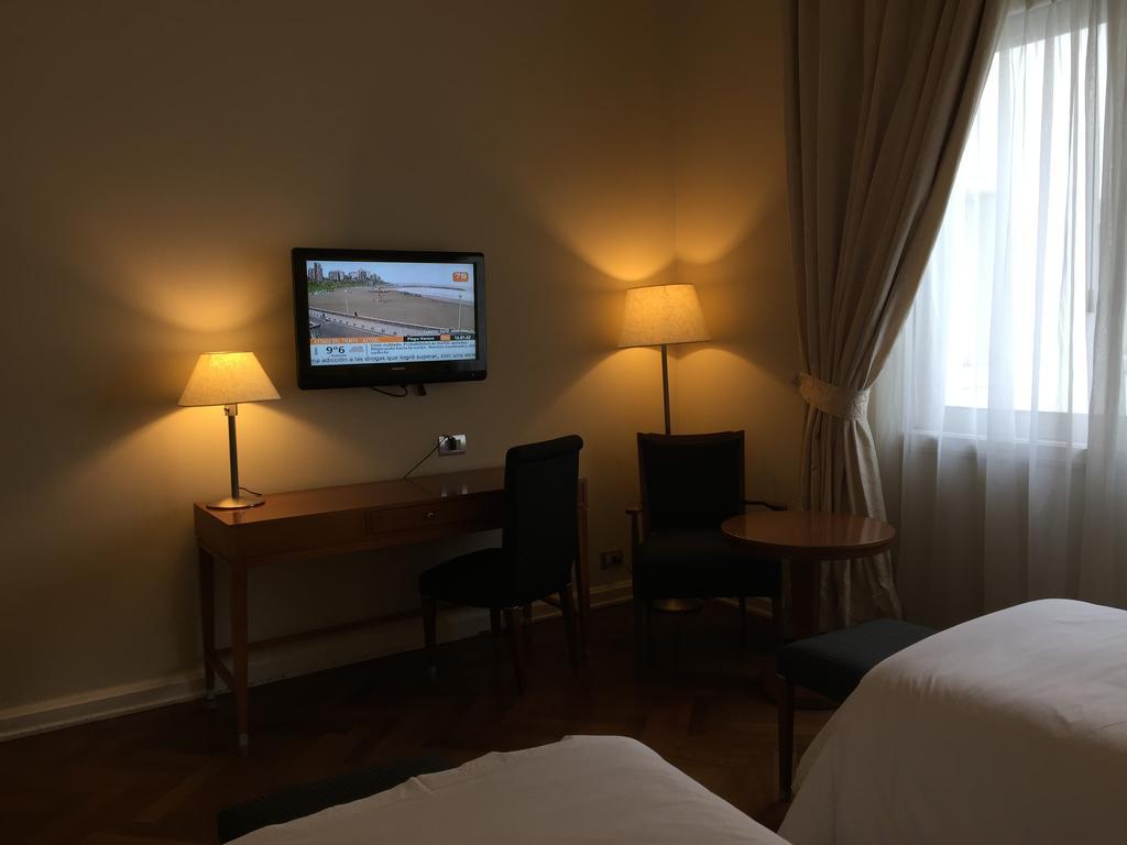 Standard Twin Room Internal View