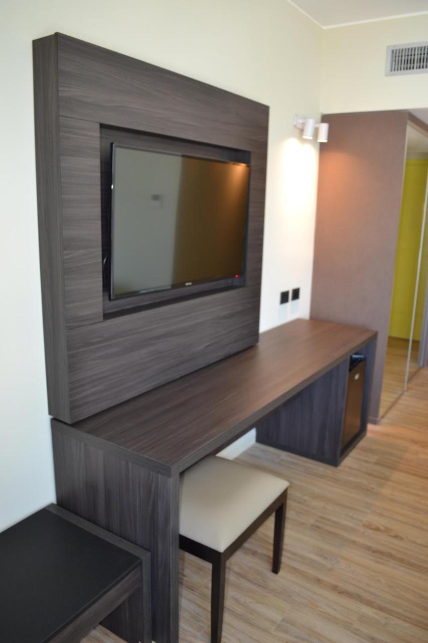 Superior Triple Room,754441294:JPEG